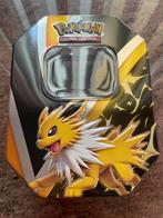 Pokémon - boîte de rangement en métal, Hobby & Loisirs créatifs, Comme neuf
