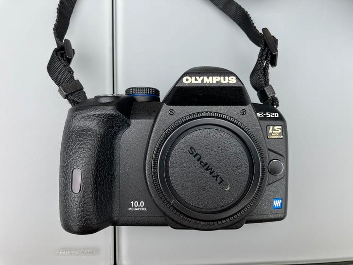 Olympus E520 + M.Zuiko ED 14-42mm + Zuiko ED 70-300mm, Audio, Tv en Foto, Fotocamera's Digitaal, Zo goed als nieuw, Spiegelreflex