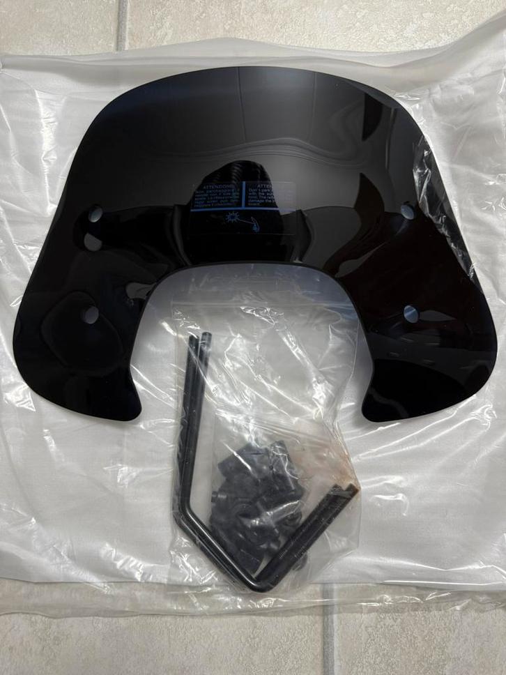 Pare-brise Vespa Sprint noir brillant complet, Vélos & Vélomoteurs, Cyclomoteurs | Vespa, Comme neuf, Enlèvement ou Envoi