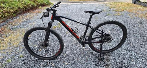 Zwarte mountainbike Scott, Fietsen en Brommers, Fietsen | Jongens, Gebruikt, 26 inch of meer, Handrem, Versnellingen, Ophalen
