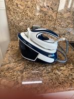 Strijkijzer stoomgenerator, Elektronische apparatuur, Ophalen, Zo goed als nieuw, Strijkijzer met snoer