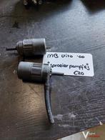 MB Vito ruitensproeierpompjes 2 stuks '00, Auto-onderdelen, Ruiten en Toebehoren, Gebruikt, -, -, Ophalen of Verzenden