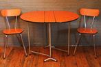 Oranje Formica Klaptafel + 2 Oranje Formica Stoelen / 60's, Huis en Inrichting, Ophalen, Zo goed als nieuw, Ovaal, Vintage / Jaren 60