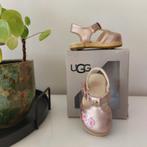 UGG babyschoentjes, sandaaltjes, roze.  Maat 18., Ophalen, Ugg, Schoentjes, Meisje