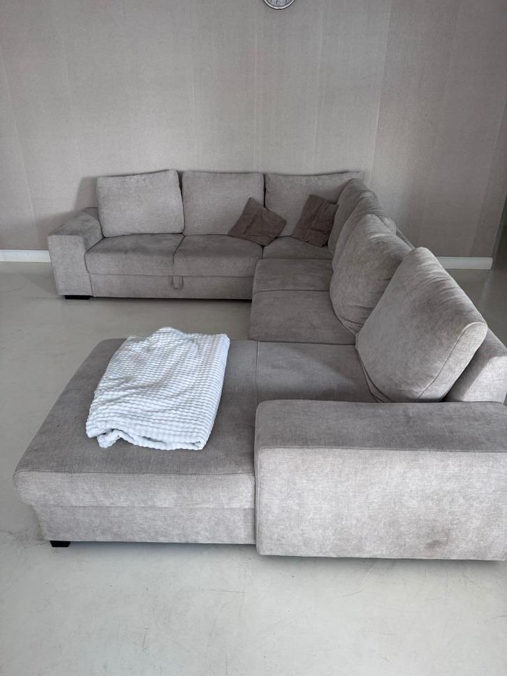 Grote zetel te koop, 1 jaar oud, Huis en Inrichting, Zetels | Zetels, Gebruikt, Hoekbank, Vierpersoons of meer, 300 cm of meer
