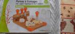 Kaasplank met magnetische houder + 4 messen, Ophalen of Verzenden