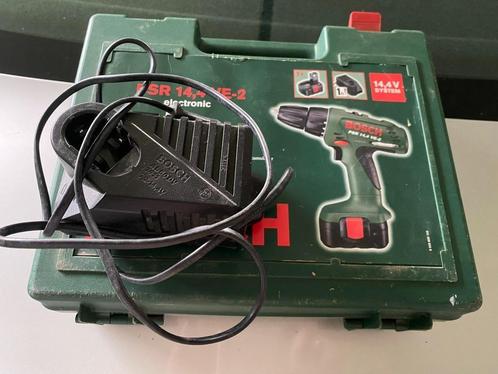 Opbergdoos en batterijlader Bosch schroefmachine PSR 14.4VE2, Doe-het-zelf en Bouw, Gereedschap | Boormachines, Zo goed als nieuw