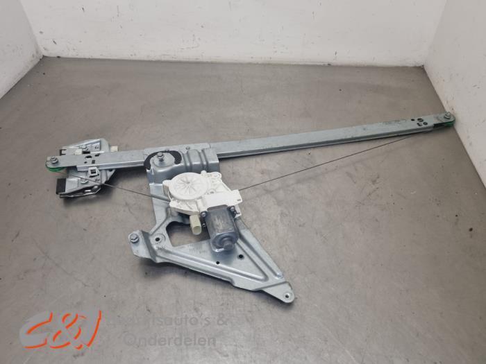 Ruitmechaniek 2Deurs rechts-voor van een Volkswagen Crafter, Auto-onderdelen, Ruiten en Toebehoren, Volkswagen, Gebruikt, 3 maanden garantie