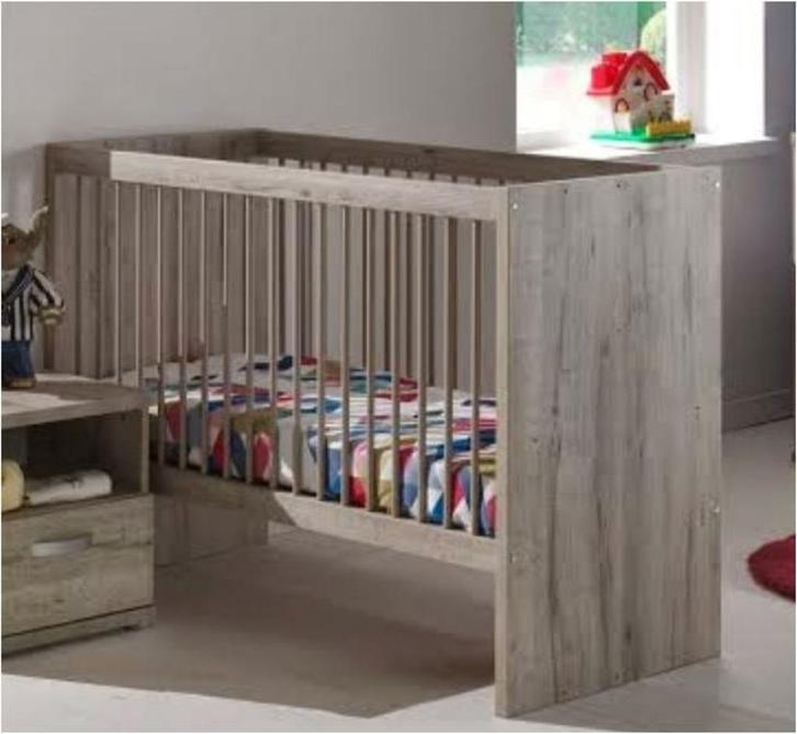 Meegroeibed Swing 60x120cm (omvormbaar naar 90x200cm), Kinderen en Baby's, Kinderkamer | Bedden, Zo goed als nieuw, 180 cm of meer