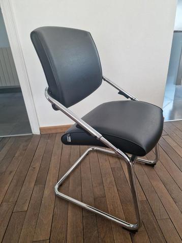 Hulsta leren designstoelen, verstelbare zitdiepte beschikbaar voor biedingen