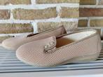 Beige pantoffels, Beige, Ophalen of Verzenden, Zo goed als nieuw, Pantoffels of Sloffen