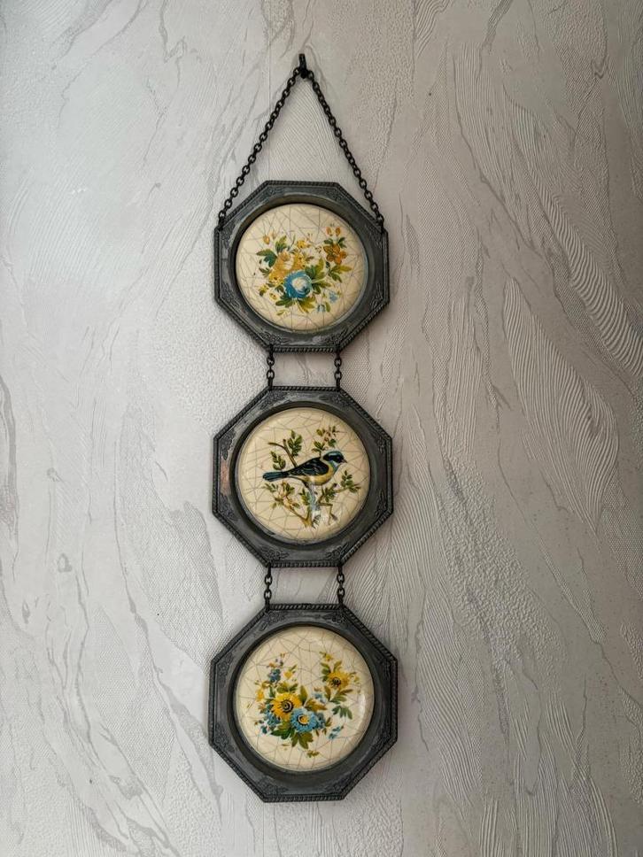 Vintage wanddecoratie-keramiek-bloemen & vogelmotief, Antiek en Kunst, Curiosa en Brocante, Ophalen