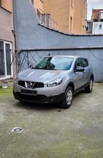 Nissan qashqai 1.6i Essence 169.000km, Auto's, Nissan, Euro 5, Stof, Zwart, Handgeschakeld