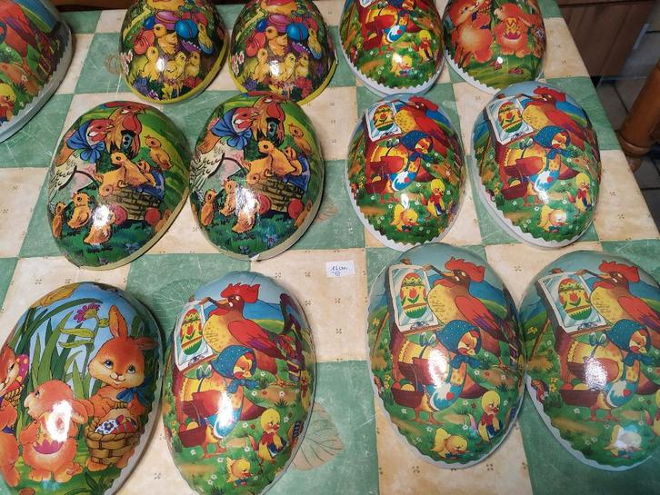 vintage papier marché paaseieren 17/18cm, 6stuks nog hiervan, Diversen, Pasen, Zo goed als nieuw, Ophalen of Verzenden