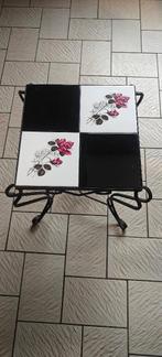 Vintage bijzettafeltje, Huis en Inrichting, Ophalen, Minder dan 55 cm, Zo goed als nieuw, Overige materialen