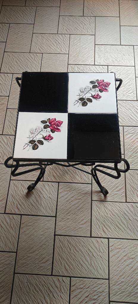 Table d'appoint vintage, Maison & Meubles, Tables | Tables d'appoint, Comme neuf, Carré, Moins de 45 cm, Moins de 55 cm, Autres matériaux