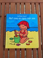 Boek Anna met oma en opa aan zee, Ophalen of Verzenden, Zo goed als nieuw