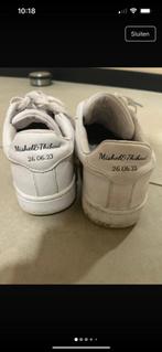 Sneakers Thibaut Courtois trouw, Verzamelen, Ophalen, Gebruikt, Overige typen