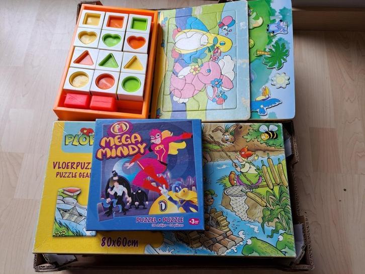 Verschillende puzzels voor kinderen van verschillende leefti, Hobby en Vrije tijd, Denksport en Puzzels, Zo goed als nieuw, Legpuzzel