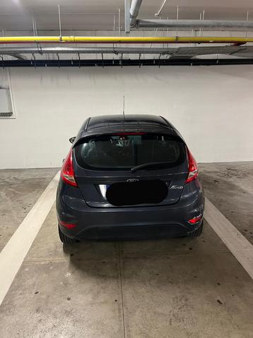 Ford fiesta 2010 1.2 benzine, Auto's, Voorwielaandrijving, Euro 5, Stof, 1242 cc