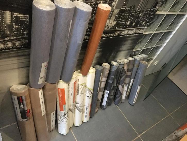 Overschot behang-indien alles(58) genomen dan 1€/stuk, Huis en Inrichting, Stoffering | Behang, Ophalen