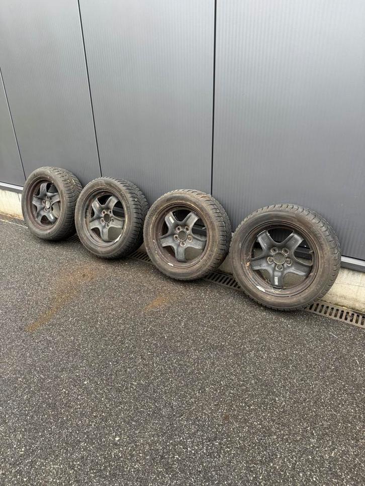 Winterbanden op stalen velg opel 5x110 205/55/16, Auto-onderdelen, Banden en Velgen, Band(en), Winterbanden, Ophalen