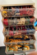 DMC borduyrgaren - hobby kast 1723 strengs, Hobby en Vrije tijd, Ophalen, Nieuw, Handborduren, Borduurgaren of Zijde