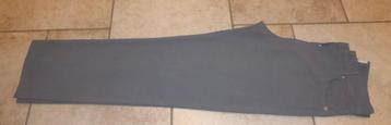 Grijze broek heren " Armani " m 30 beschikbaar voor biedingen