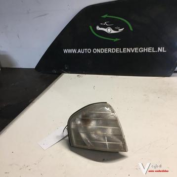 Mercedes C klasse 1998  Knipperlicht Rechtsvoor beschikbaar voor biedingen