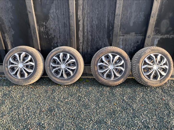 Winterbanden Opel, Auto-onderdelen, Banden en Velgen, Banden en Velgen, Winterbanden, 16 inch, 215 mm, Personenwagen, Gebruikt