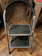 Échelle à robinet, Pliable ou rétractable/escamotable, Moins de 2 mètres, Comme neuf, Échelle