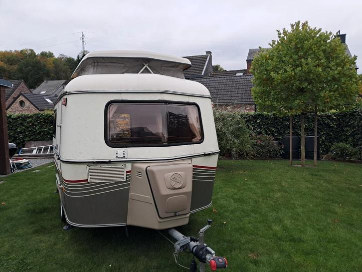 Caravane eriba pan familia, Caravans en Kamperen, Caravans, Particulier, Eriba, Frans bed, Reservewiel, Ophalen