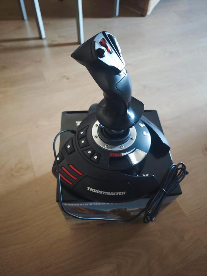 Joystick T.Flight Stick X Thrustmaster, Computers en Software, Joysticks, Ophalen of Verzenden