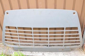 Grille Renault Estafette oldtimer beschikbaar voor biedingen