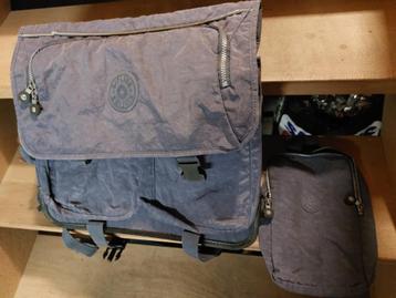 Blauwe boekentas Kipling met boterhammenzakje beschikbaar voor biedingen