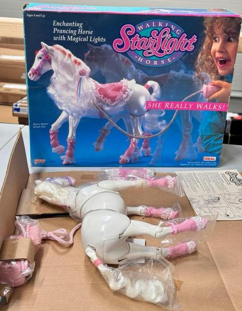 Walking Starlight Horse Galoob - 1992 NIEUW in doos Paard, Antiek en Kunst, Antiek | Speelgoed, Ophalen of Verzenden