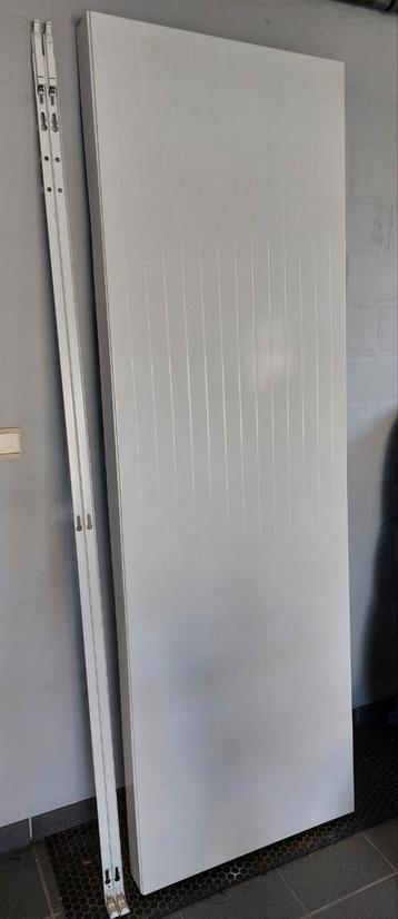 Henrad alto line verticale designradiator 220x70cm; 2961watt beschikbaar voor biedingen