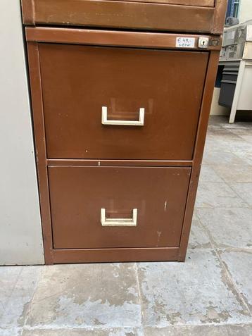 Metalen archiefkast met 2 laden beschikbaar voor biedingen