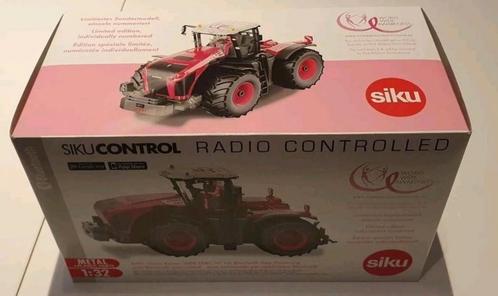 Siku6791 Control Claas Xerion 5000 in roze Agritechnica 2023, Hobby en Vrije tijd, Modelauto's | 1:32, Nieuw, Tractor of Landbouw