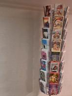 Mollen met gevulde kerstkaarten., Ophalen