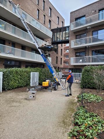 Treklift  beschikbaar voor biedingen