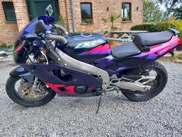 TRES RARE KAWASAKI ZXR 400 RR 1995 PINK/PURPLE EN TBE