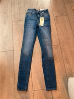 Nieuwe jeans only maat XS (34) en lengte broek 32 dames, Enlèvement