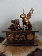 Stafford Terriër beeld op urn met of zonder vleugels als set, Envoi, Neuf