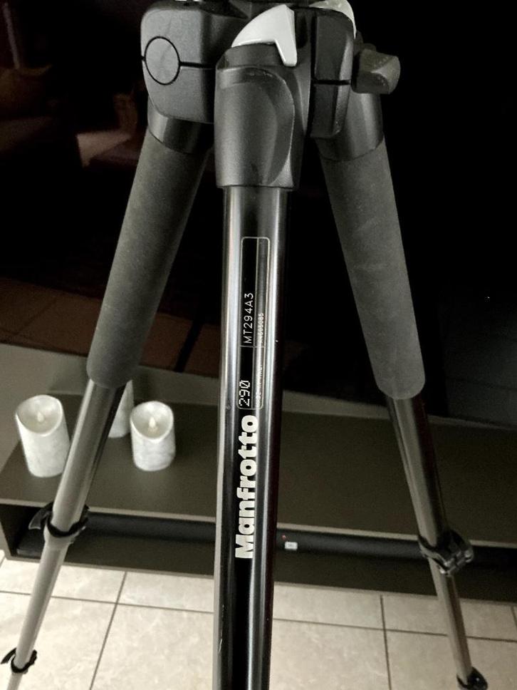 fotostatief en balhoofd manfrotto, Audio, Tv en Foto, Fotografie | Statieven en Balhoofden, Zo goed als nieuw, Driepoot, 175 cm of meer