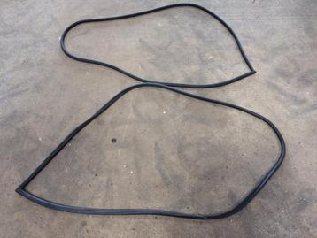 Porsche 911 (SC 1979) deurrubbers raamrubber beschikbaar voor biedingen