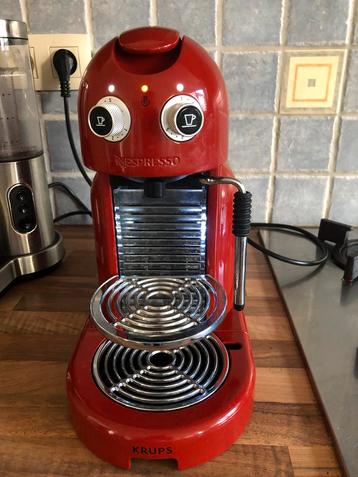 Krups Nespresso koffieapparaat, Ophalen, Zo goed als nieuw, Koffiemachine