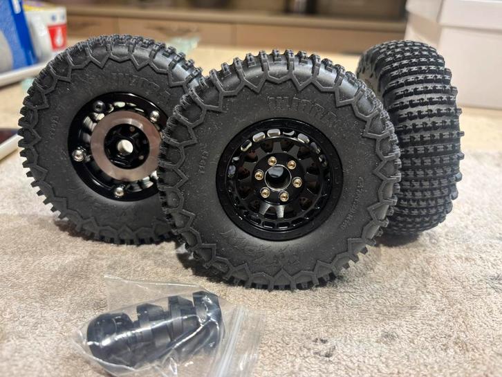 Set de roues 1.9 pour rc  crawler, Hobby en Vrije tijd, Modelbouw | Radiografisch | Auto's, Zo goed als nieuw, Onderdeel, Schaal 1:10