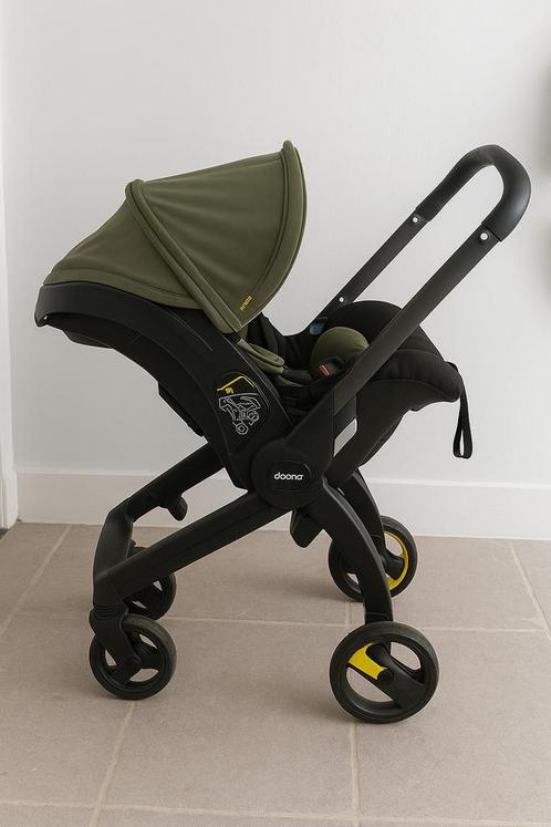 Doona - Olive Green, Kinderen en Baby's, Kinderwagens en Combinaties, Zo goed als nieuw, Kinderwagen, Ophalen