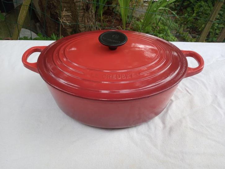 Cocotte ovale Lecreuset, Huis en Inrichting, Keuken | Potten en Pannen, Gebruikt, Kookpan of Snelkookpan, Gietijzer, Inductieplaat